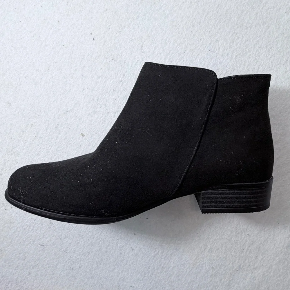 Sonoma Goods For Life Osmona Black Faux Suede Memory Foam Ankle Booties Girls 6